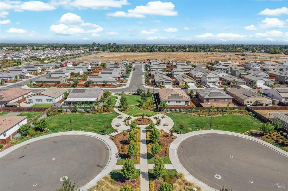 1745 Orchid Avenue Dixon, CA 95620