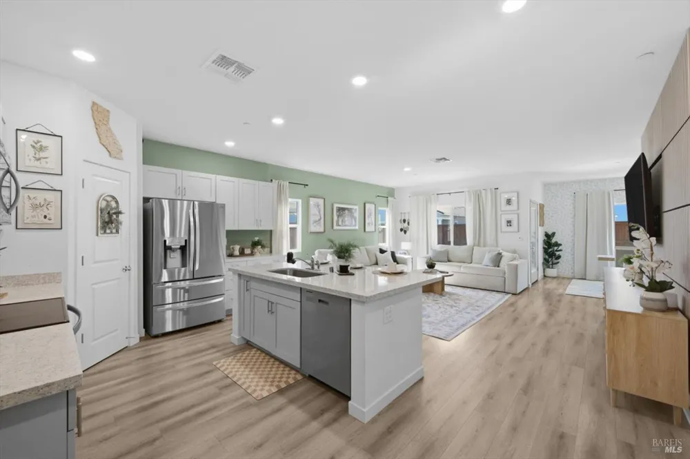 1745 Orchid Avenue Dixon, CA 95620
