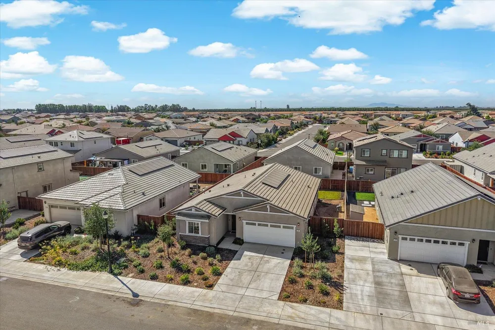 1745 Orchid Avenue Dixon, CA 95620