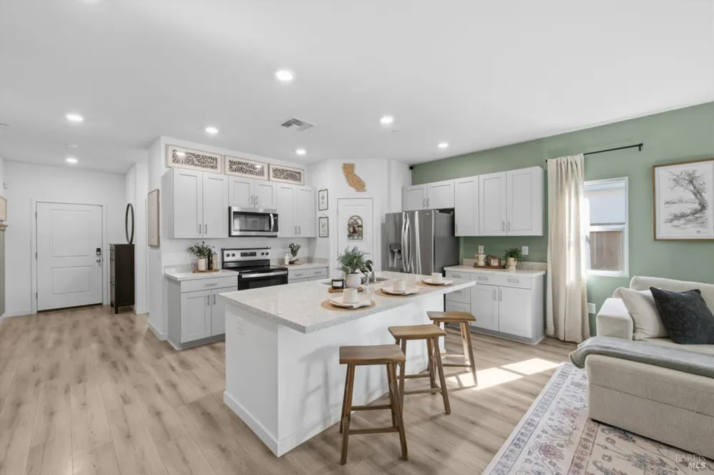 1745 Orchid Avenue Dixon, CA 95620