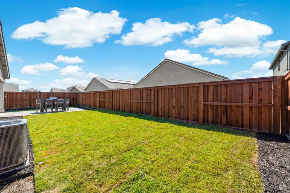 1745 Orchid Avenue Dixon, CA 95620