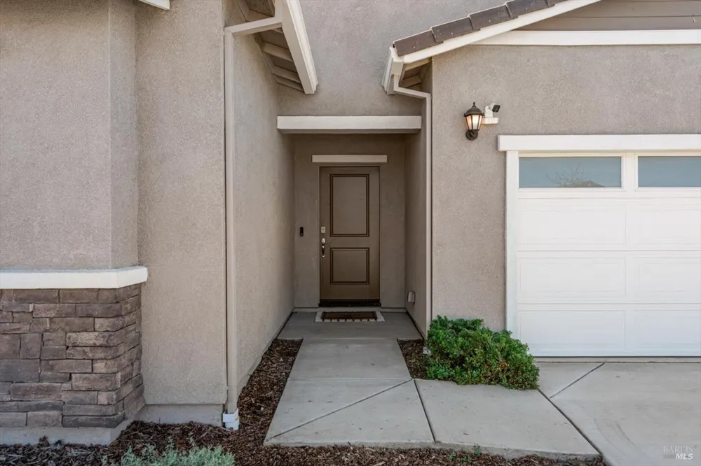 1745 Orchid Avenue Dixon, CA 95620