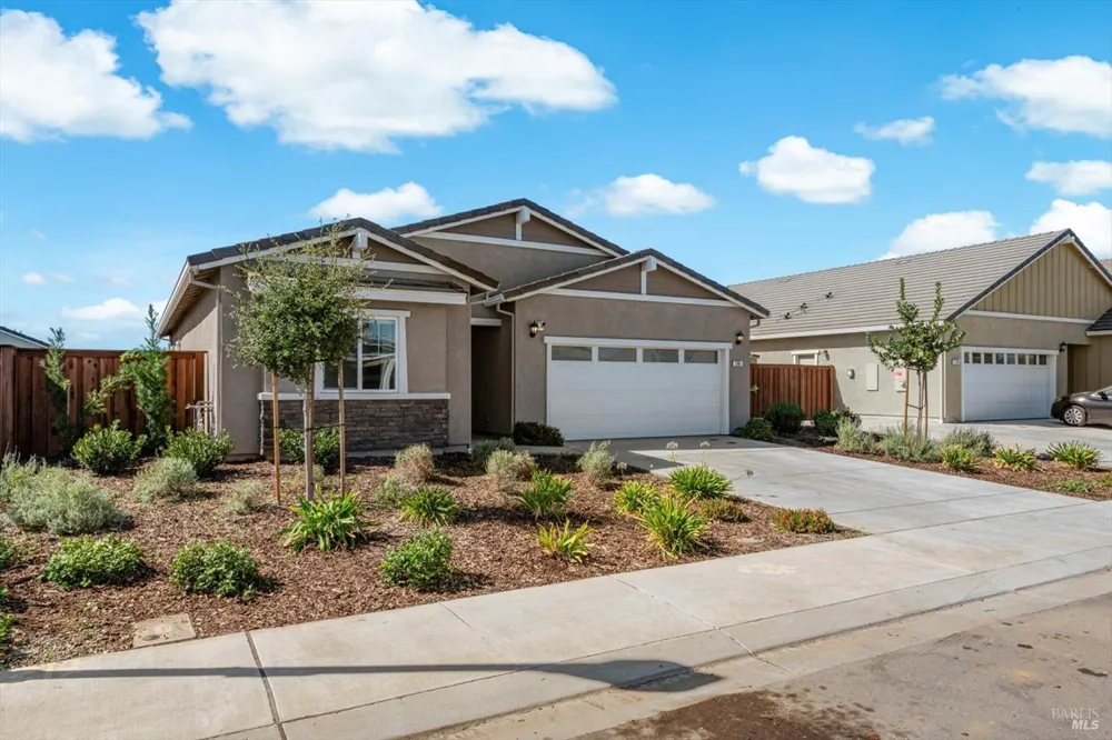 1745 Orchid Avenue Dixon, CA 95620