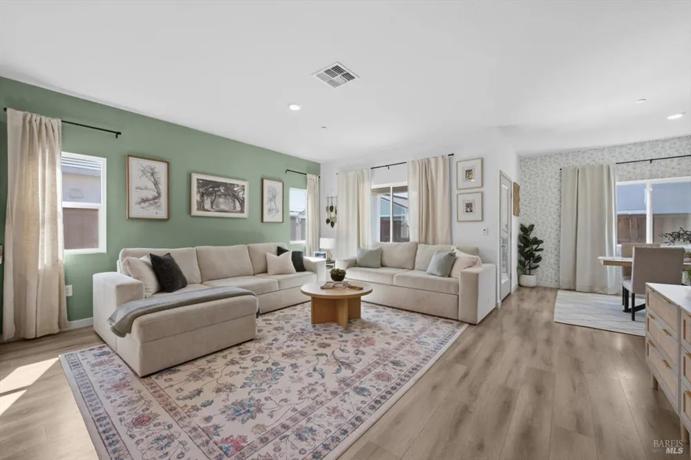 1745 Orchid Avenue Dixon, CA 95620