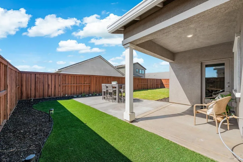 1745 Orchid Avenue Dixon, CA 95620