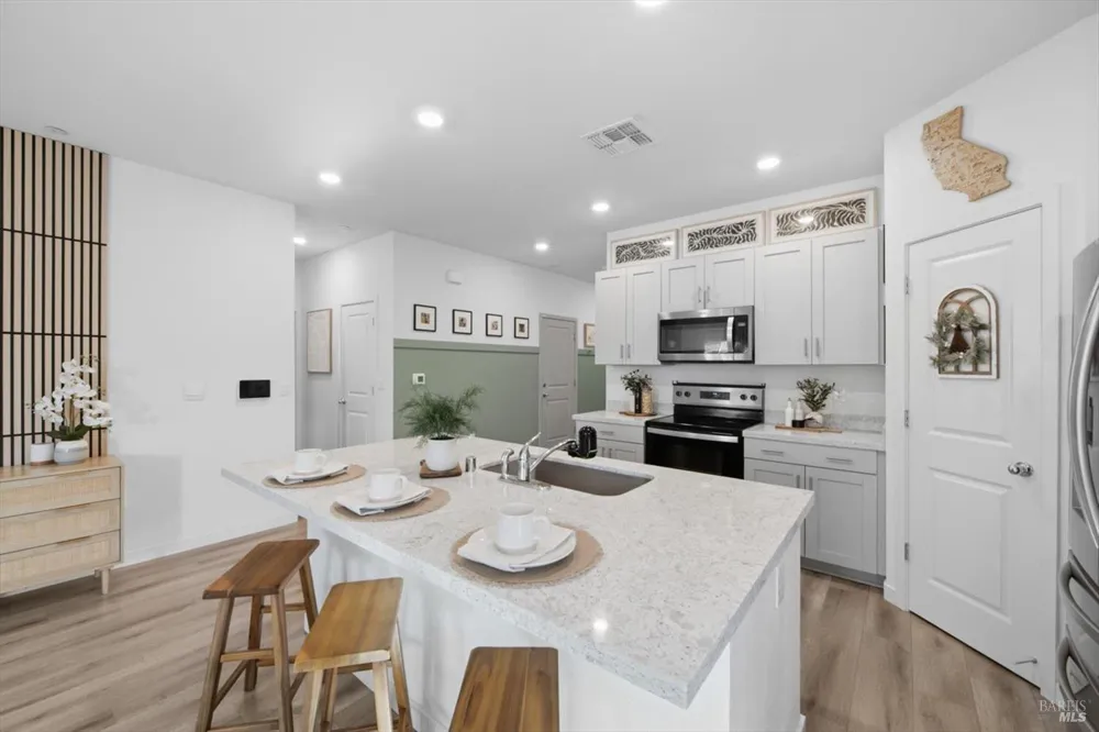 1745 Orchid Avenue Dixon, CA 95620