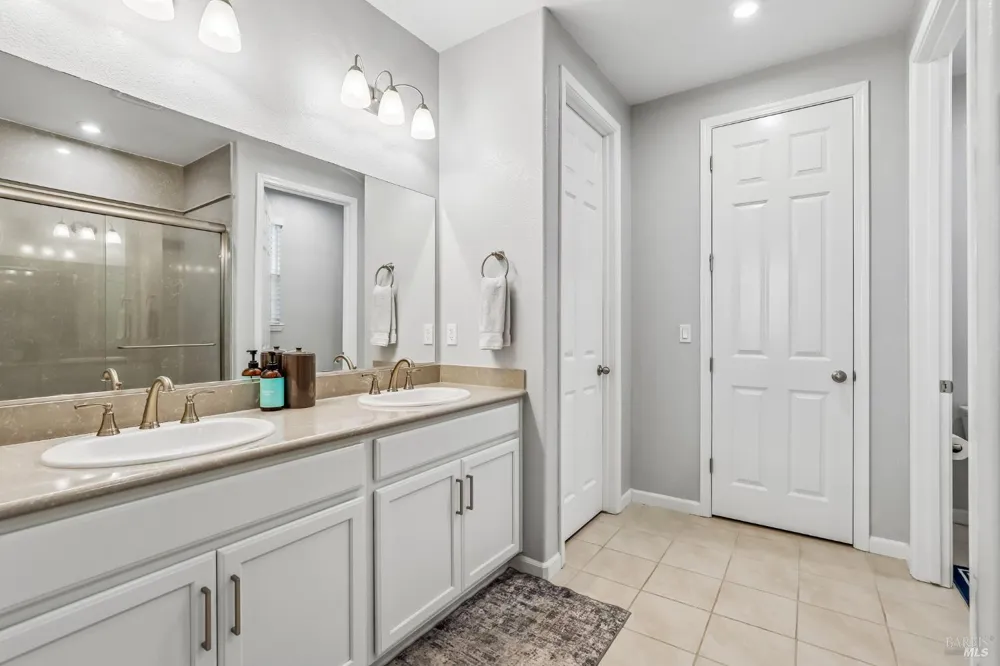 155 Arbor Grove Dixon, CA 95620