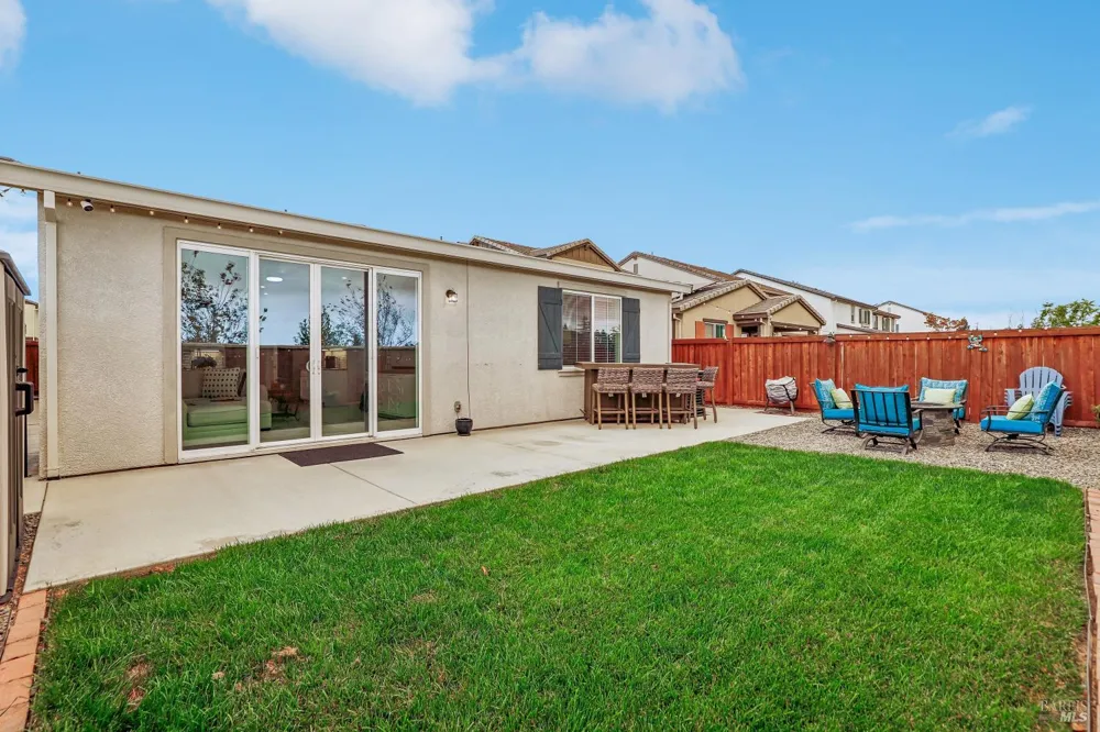 155 Arbor Grove Dixon, CA 95620