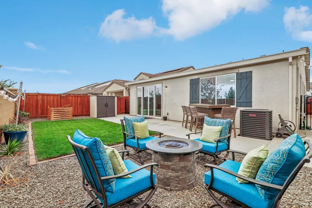 155 Arbor Grove Dixon, CA 95620
