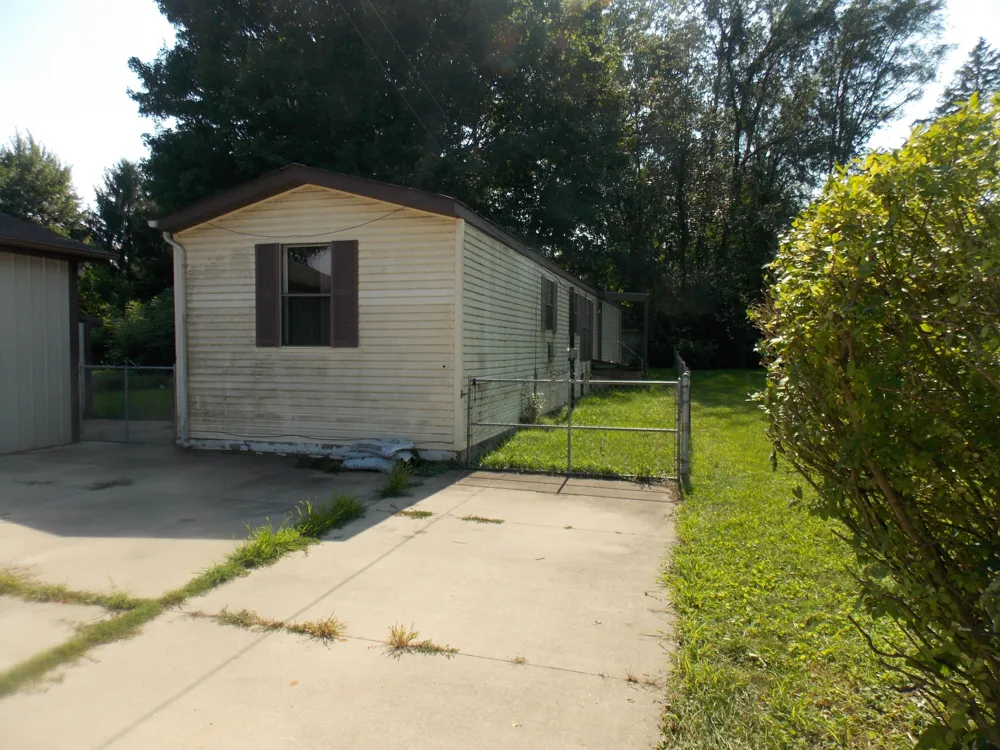 1168 Shady Shores Drive Niles, MI 49120