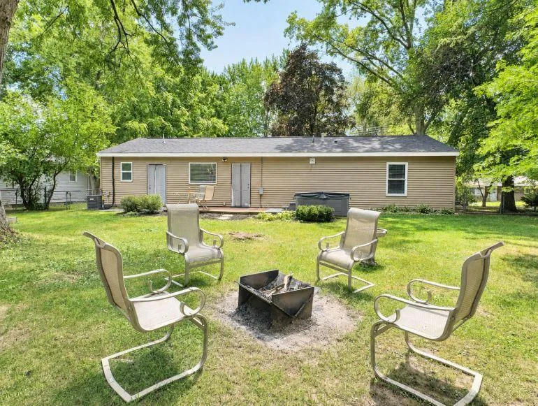 1507 Lake Avenue Portage, MI 49002