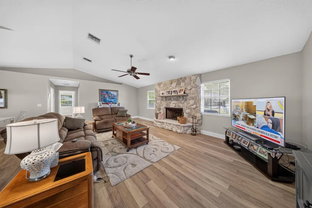 3601 Cottonwood Drive Fort Pierce, FL 34981