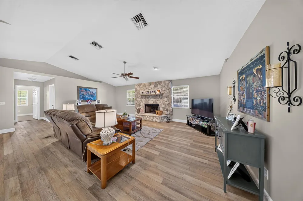 3601 Cottonwood Drive Fort Pierce, FL 34981