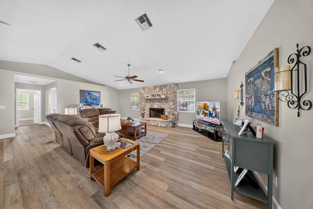3601 Cottonwood Drive Fort Pierce, FL 34981
