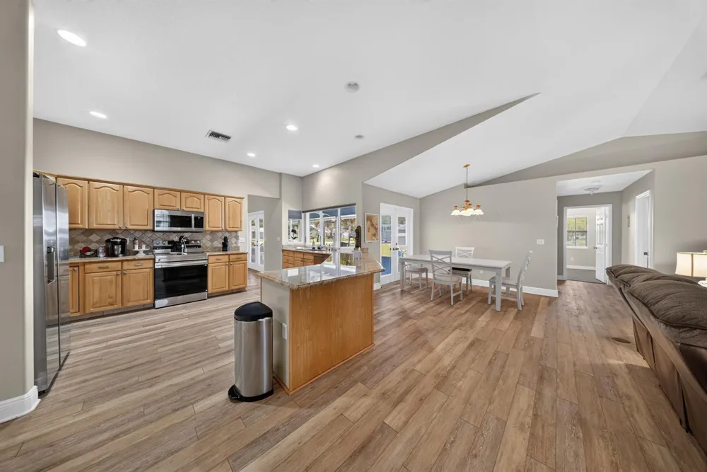3601 Cottonwood Drive Fort Pierce, FL 34981