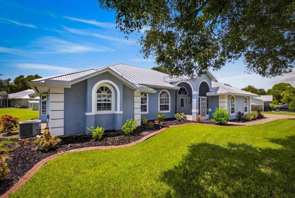 3601 Cottonwood Drive Fort Pierce, FL 34981