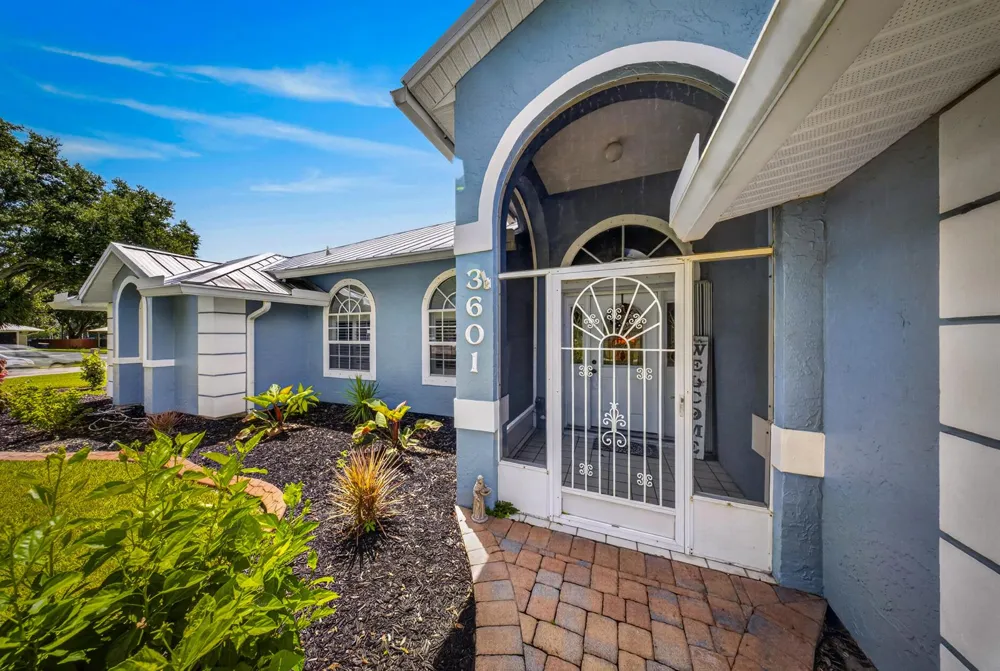 3601 Cottonwood Drive Fort Pierce, FL 34981