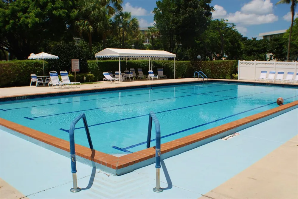 3980 OAKS CLUBHOUSE DRIVE #511 Pompano Beach, FL 33069