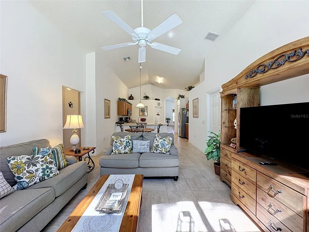 2817 KOKOMO LOOP Haines City, FL 33844