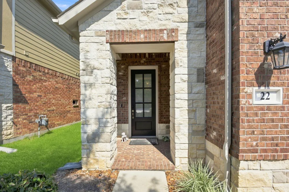 22 Ancestry Stone Place Magnolia, TX 77354