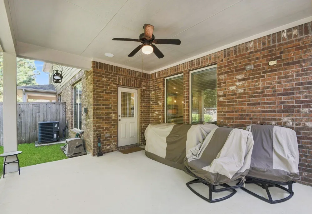 22 Ancestry Stone Place Magnolia, TX 77354