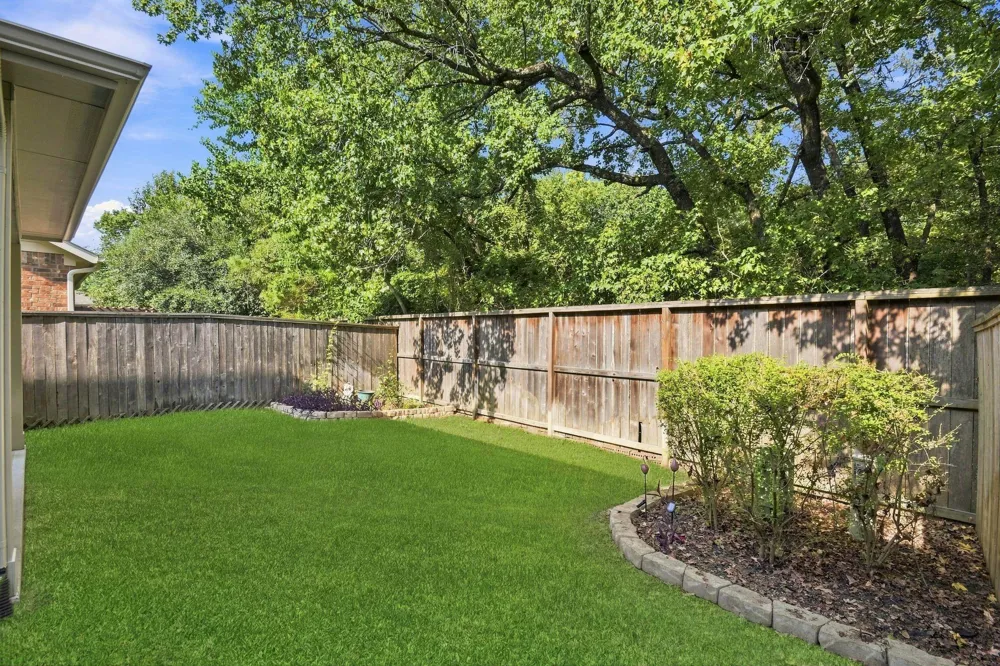 22 Ancestry Stone Place Magnolia, TX 77354