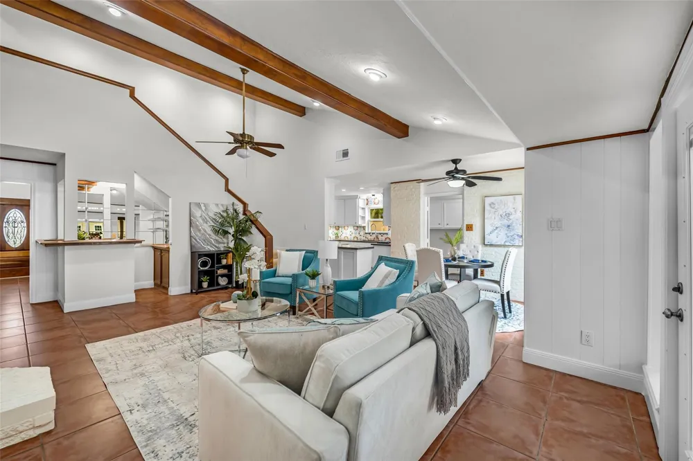 4303 Long Grove Drive Seabrook, TX 77586