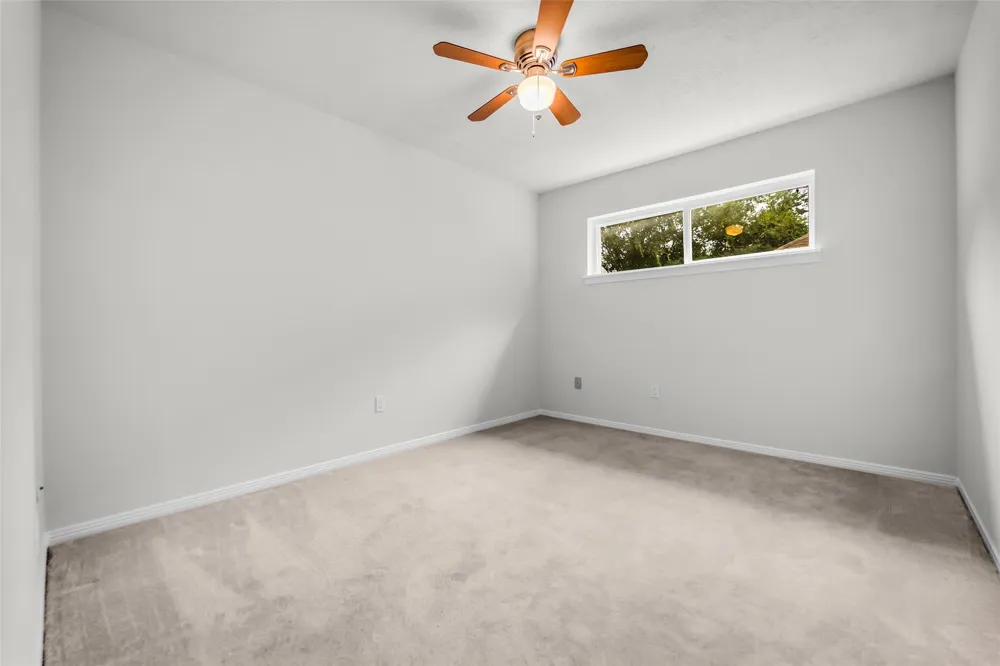4303 Long Grove Drive Seabrook, TX 77586
