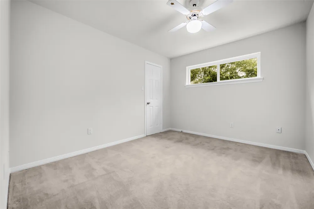 4303 Long Grove Drive Seabrook, TX 77586