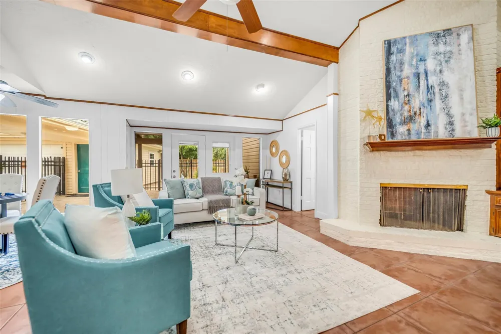 4303 Long Grove Drive Seabrook, TX 77586