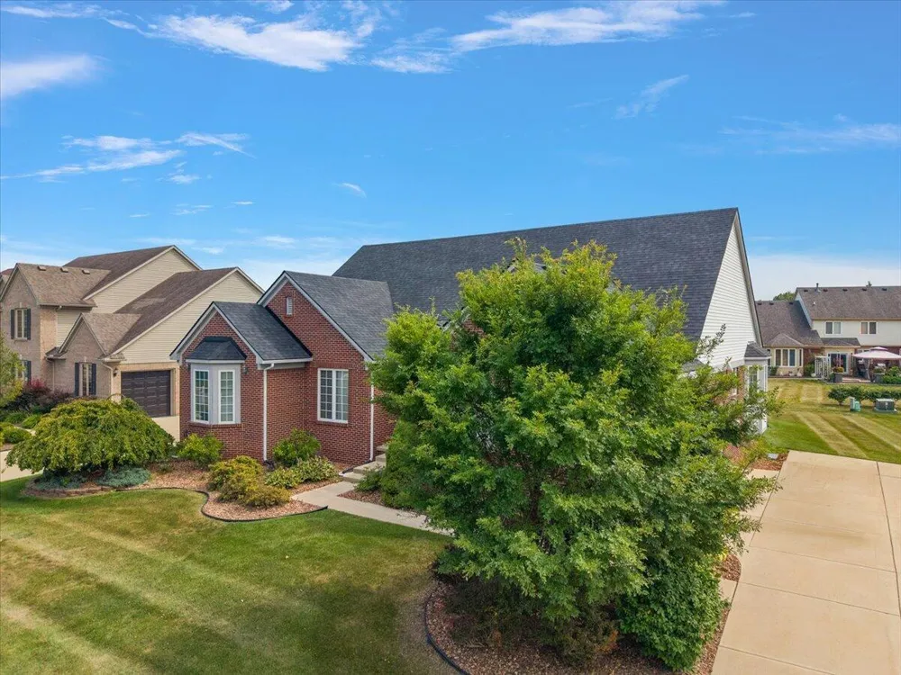 48973 Woodson Way Canton, MI 48187
