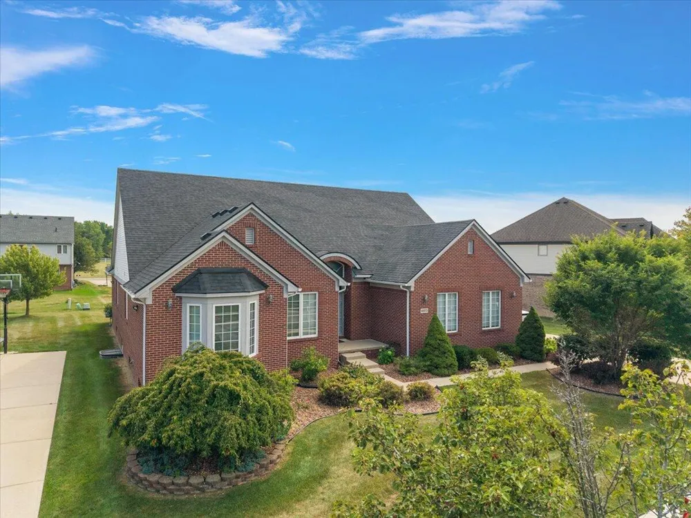 48973 Woodson Way Canton, MI 48187