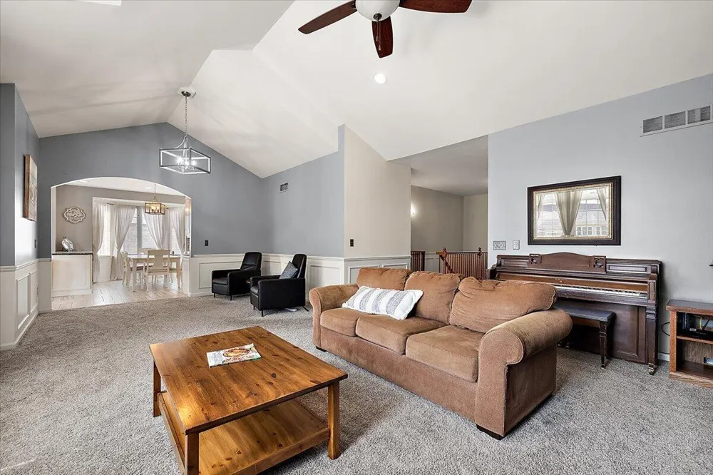 48973 Woodson Way Canton, MI 48187