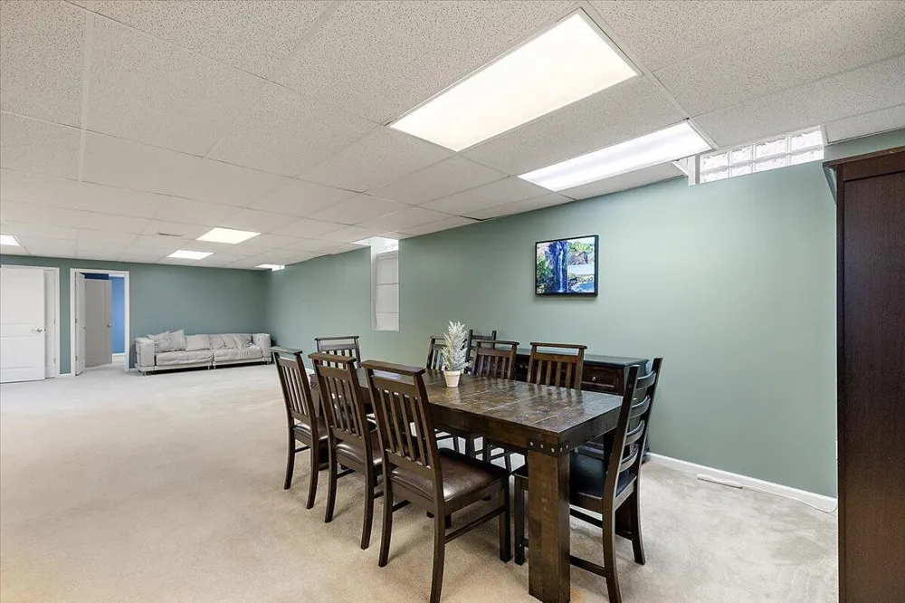 48973 Woodson Way Canton, MI 48187