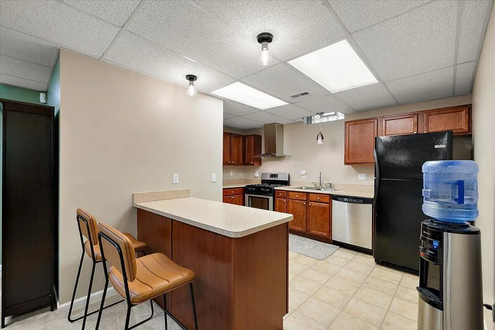48973 Woodson Way Canton, MI 48187