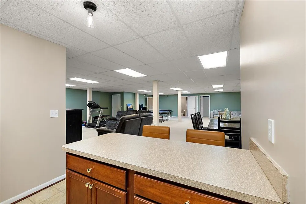 48973 Woodson Way Canton, MI 48187
