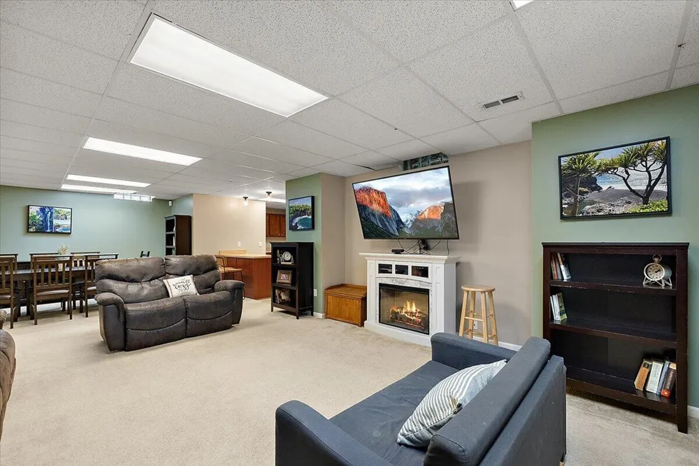 48973 Woodson Way Canton, MI 48187