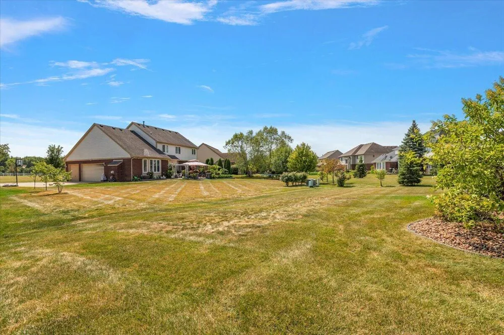 48973 Woodson Way Canton, MI 48187