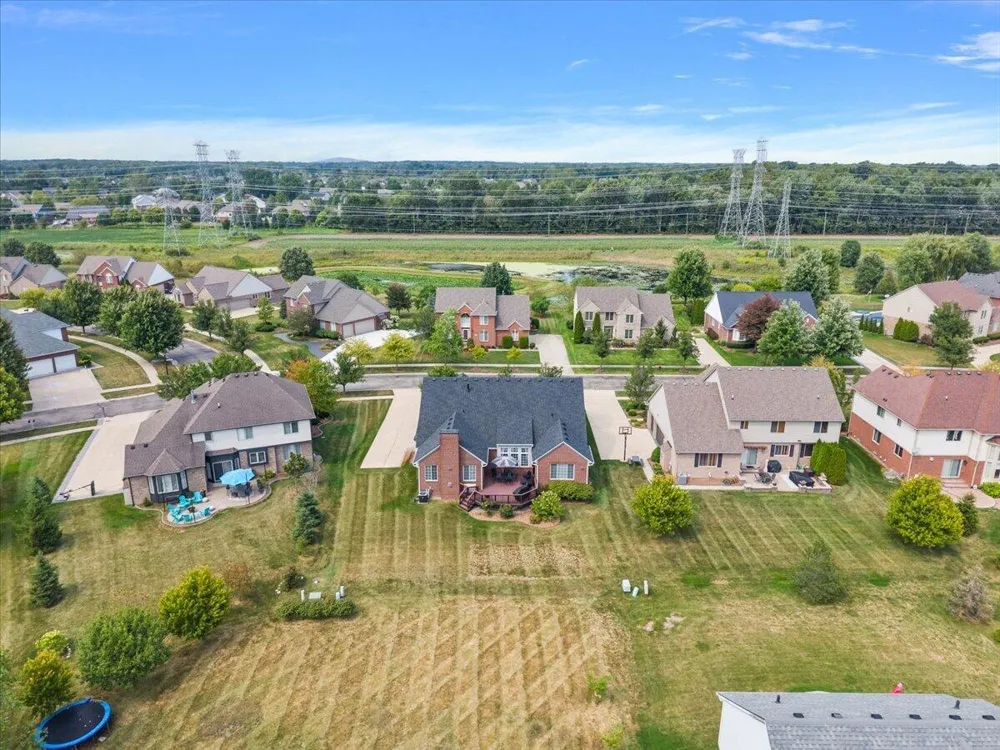48973 Woodson Way Canton, MI 48187