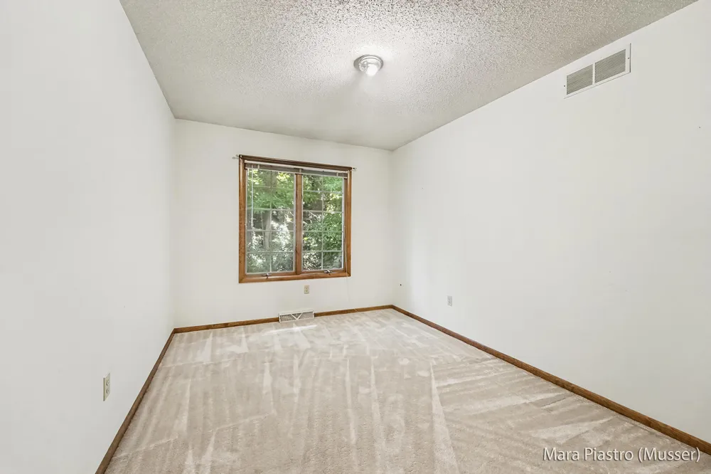 3336 Woodwind Drive NE #32 Grand Rapids, MI 49525