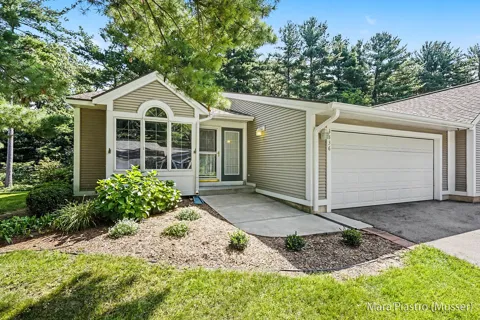 3336 Woodwind Drive NE #32
