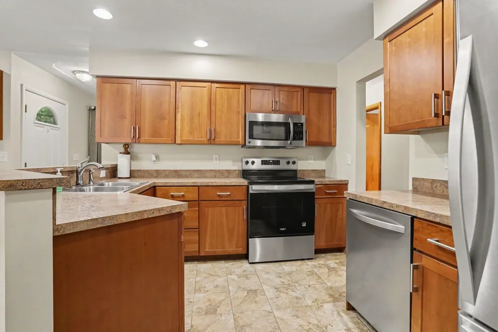 7708 41st Street Augusta, MI 49012