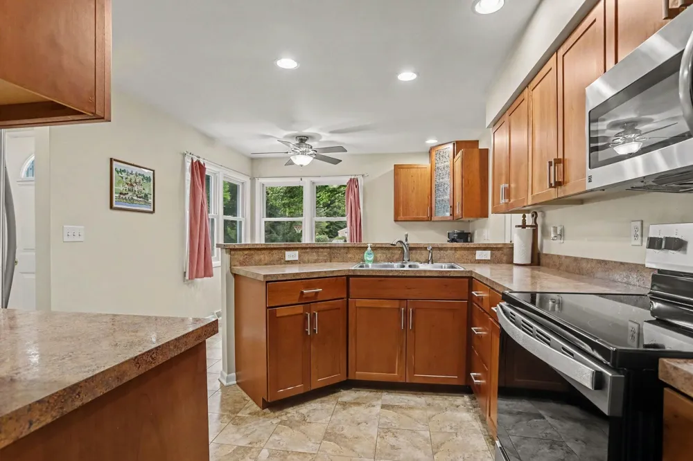 7708 41st Street Augusta, MI 49012