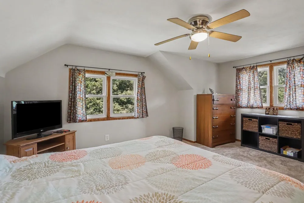 7708 41st Street Augusta, MI 49012