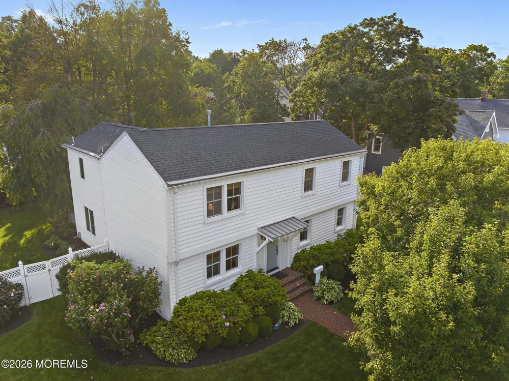 82 Lafayette Street Rumson, NJ 07760