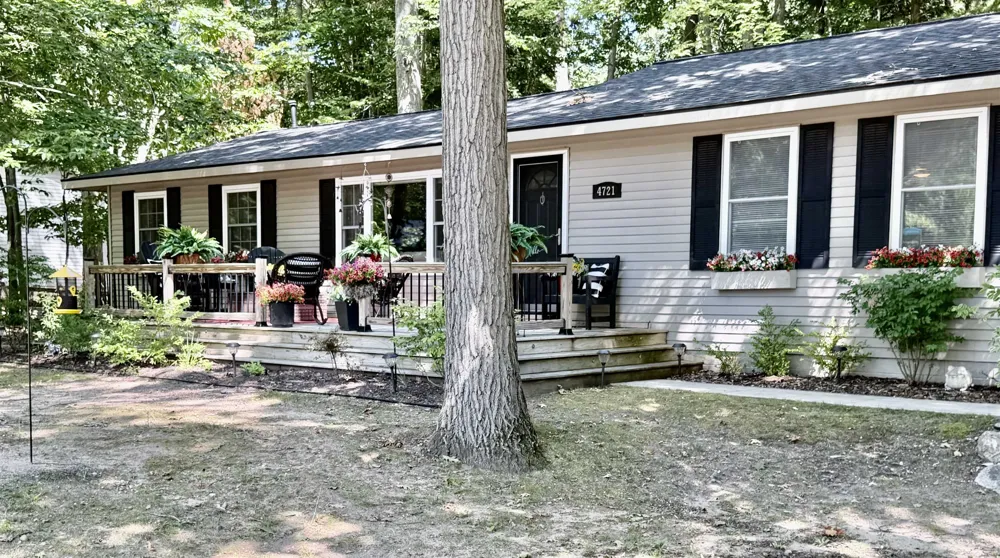 4721 E Sanford Lake Drive Almira Township, MI 49650