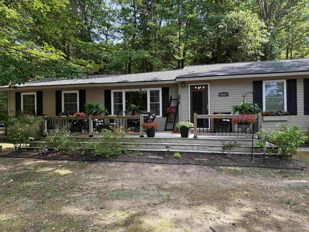 4721 E Sanford Lake Drive Almira Township, MI 49650