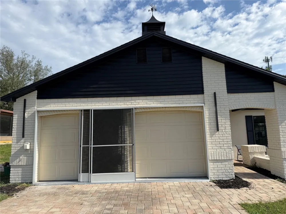 8185 PHILATELIC DRIVE Spring Hill, FL 34606