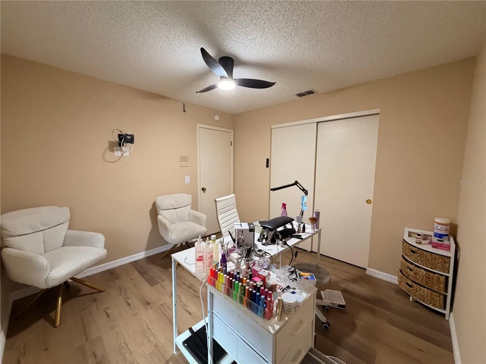 8185 PHILATELIC DRIVE Spring Hill, FL 34606