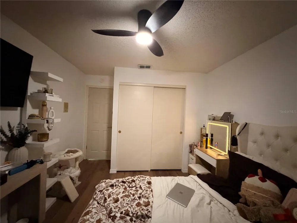 8185 PHILATELIC DRIVE Spring Hill, FL 34606